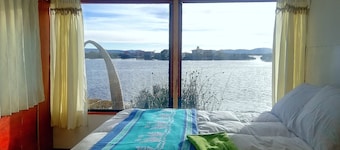 Los Uros, Puno Titicaca