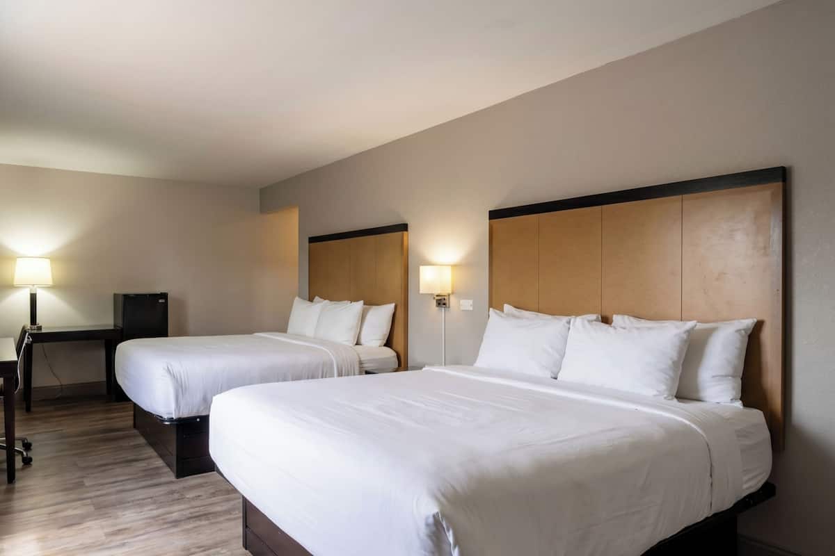 Room, 2 Queen Beds, Non Smoking