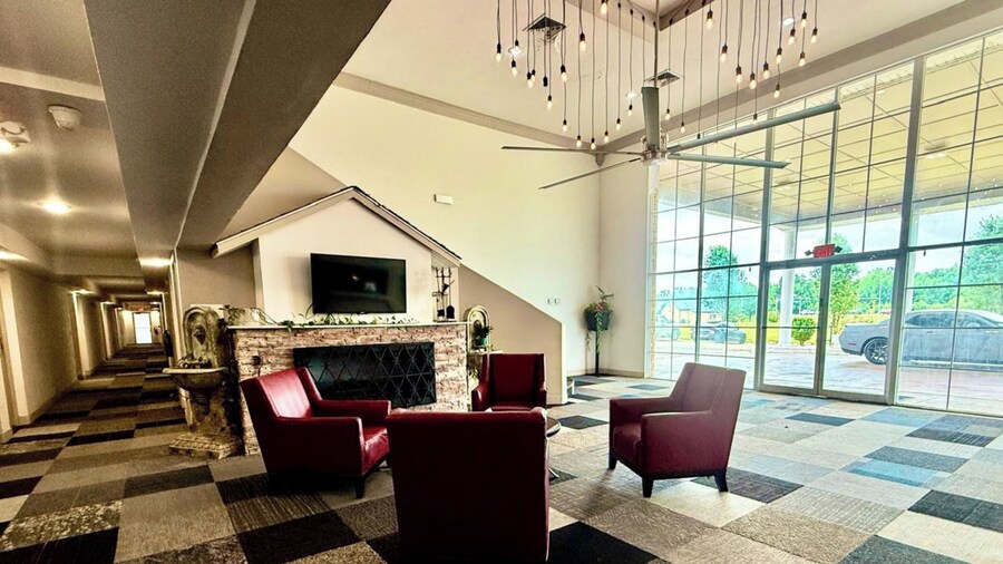 University Inn of Carbondale by Hotel O