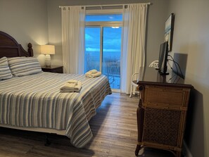 12 bedrooms, iron/ironing board, WiFi, bed sheets
