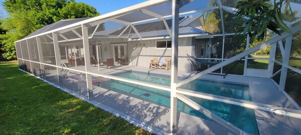 Piscine extérieure, piscine chauffée