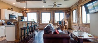 In the Heart of Downtown Historic Hot Springs