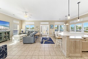 Interior - Sea Glass at Beachside | Pool | Tennis | My Beach Getaways (Orange Beach)