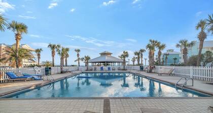 Sea Glass at Beachside | Pool | Tennis | My Beach Getaways