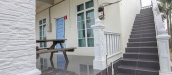 OYO 90135 Saujana Villa Cherok Paloh