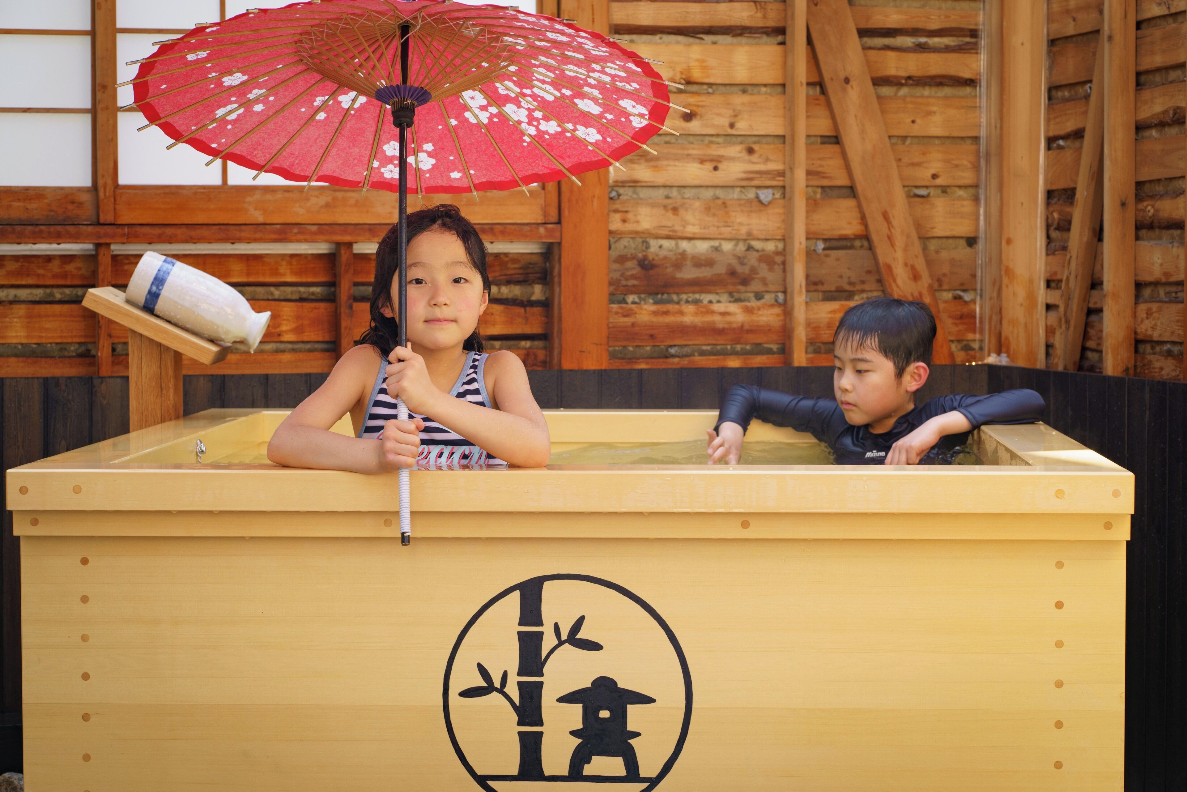 奢华独立别墅 (Private Vacation Home) | 浴室 | 独立的浴缸和淋浴、深泡浴缸、免费洗浴用品、吹风机