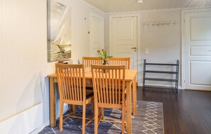 Dining - 3 bedroom pet friendly apartment in Skjeberg (Skjeberg)