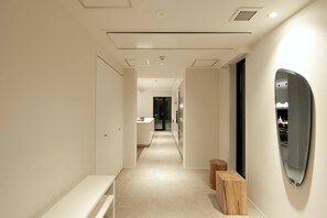 Penthouse, 3 Bedrooms | In-room safe, iron/ironing board, free WiFi, bed sheets - Shinka Niseko (Kutchan)