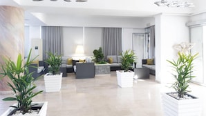 Lobby - Vrissaki Hotel Apartments (Paralimni)