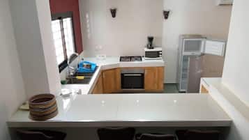 Vila Deluks, 4 kamar tidur, kolam renang pribadi | Dapur pribadi | Lemari es, microwave, oven, dan kompor