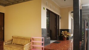 Unclassified image, 2 of 10, button - Tsabit Guest House (Kalasan)