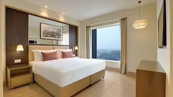 Suite Room | Minibar y caja de seguridad en la habitación