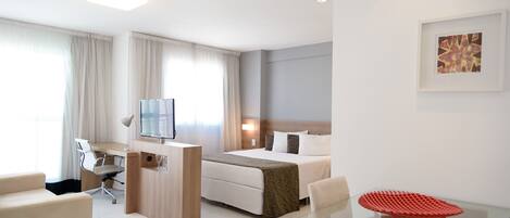 1 bedroom, in-room safe, desk, iron/ironing board