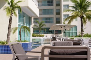 Outdoor pool - 10 Verano Stay Flat with garage (wi-fi, garage and kitchen) (Rio de Janeiro)