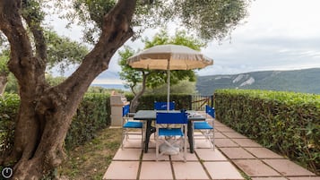 Appartement, 1 queensize bed met slaapbank (B1) | Terras