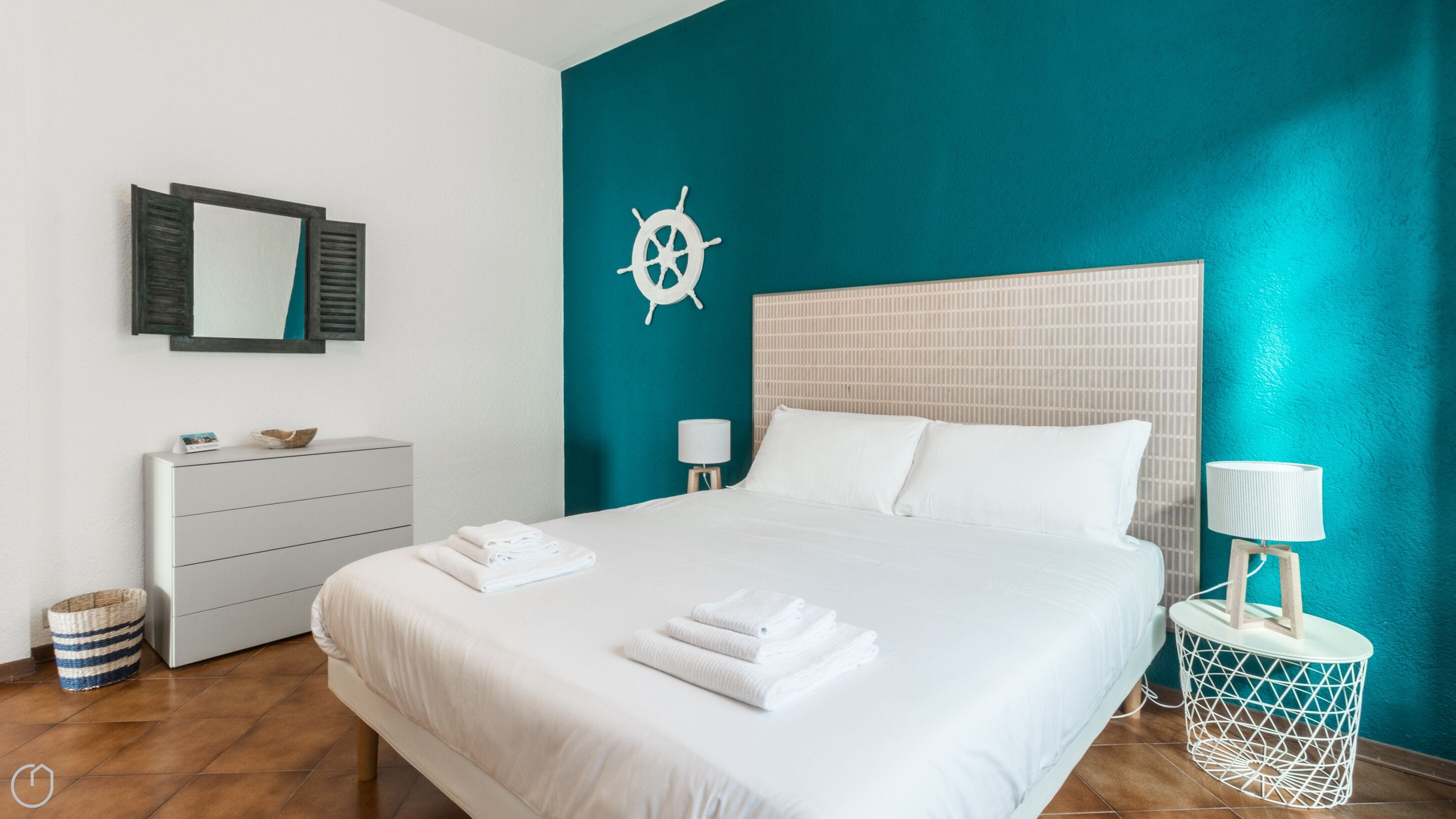 Apartment, 4 Bedrooms (A2) | Premium bedding, down duvets, laptop workspace, free WiFi