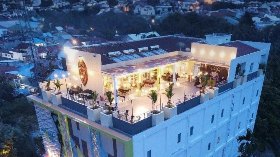 Front One Budget Waena Abepura