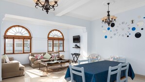 Living area - Marlborough Mansions 12 (Cape Town)