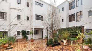 Front of property - Marlborough Mansions 12 (Cape Town)
