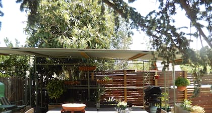 Waratah Cottage - close to Goulburn CBD in a quiet location
