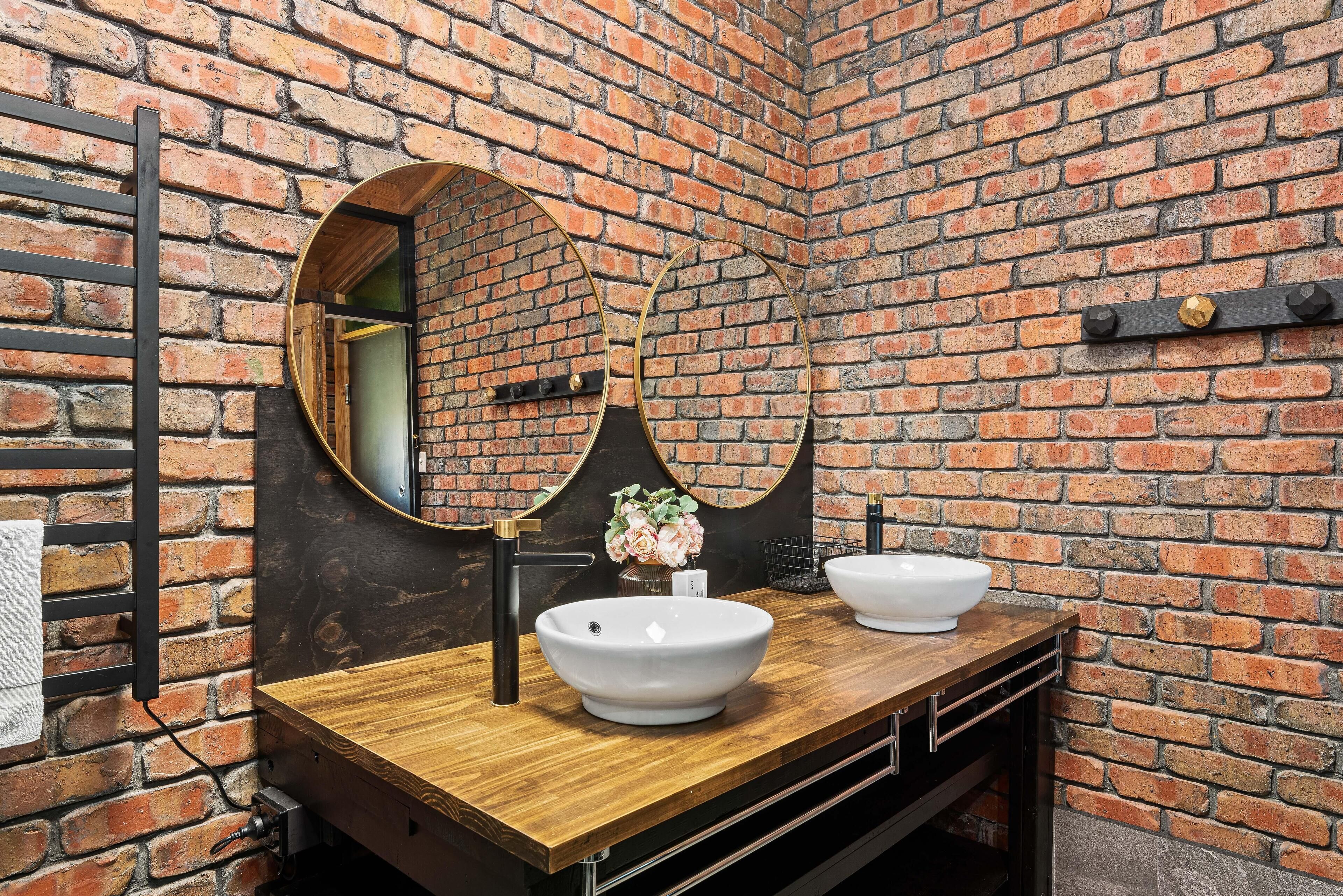 Black Pearl ~ Aldinga Beach - Flaunting Industrial-Chic Design with a Colourful Flair ~ C21 — image 23