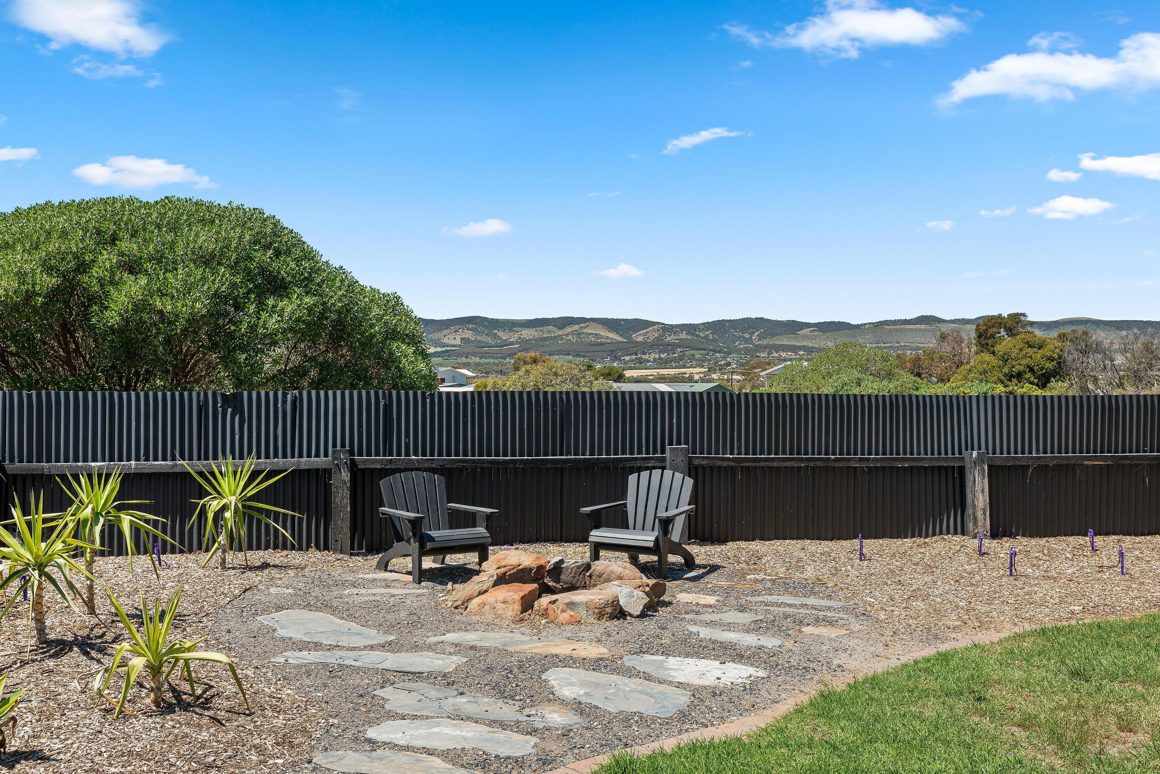 Black Pearl ~ Aldinga Beach - Flaunting Industrial-Chic Design with a Colourful Flair ~ C21 — image 8