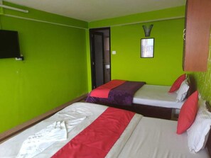 6 bedrooms, WiFi