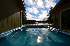 Utendørs boblebad