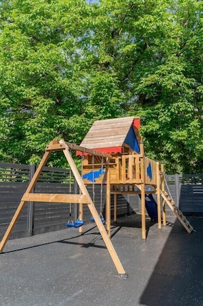 Children's play area - outdoor