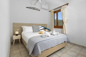 3 chambres, fer et planche à repasser, lit parapluie, Wi-Fi