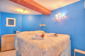 スタンダード アパートメント ベッドルーム (複数) 海側 (Il Suono del Mare - Sea Front) | 2 室のベッドルーム、アイロン / アイロン台、WiFi、ベッ ドシーツ