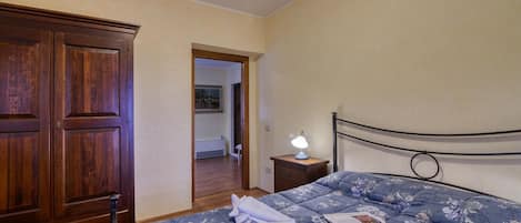 Family Villa, Multiple Bedrooms (Tenuta Di Litiano With Pool)