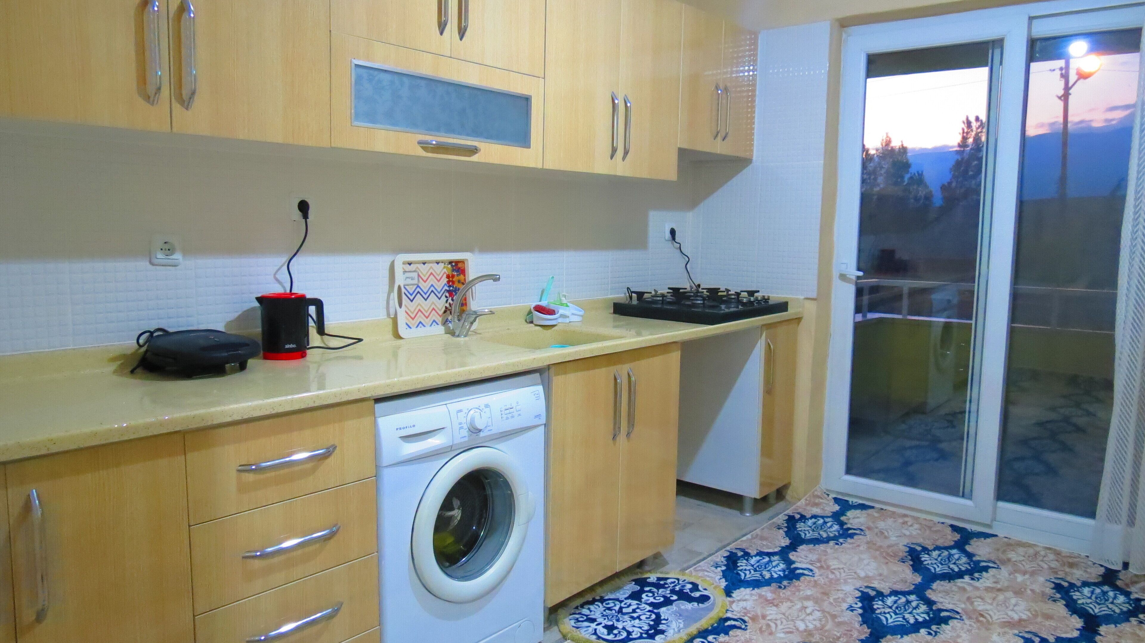 The house consists of two separate floors . Each floor is a separate house