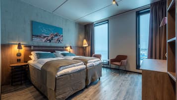 Zweibettzimmer | 1 Schlafzimmer, hochwertige Bettwaren, Minibar, Schreibtisch