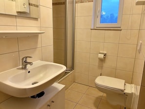 Douche, sĂšche-cheveux