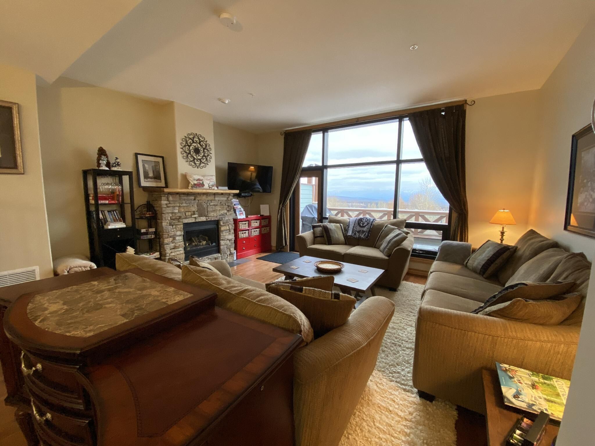 SullivanStone 29 - Golf - Ski - Hike - Chill - Private Hot Tub - Sleeps 8