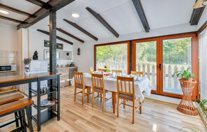 Dining - Lovely home in Frkasic (Frkasic)