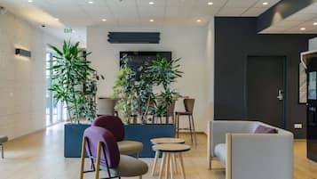 Sala de estar en el lobby