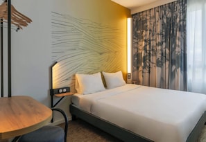 Skrivebord, gratis Wi-Fi, sengetøj