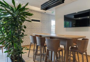 Lobby sitting area - B&B HOTEL Thionville Centre Gare (Thionville)