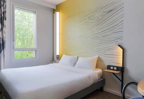 雙人房 | 書桌、免費無線上網、床單