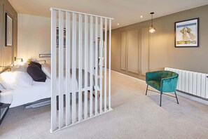Interior - Host & Stay | Bowler's Retreat (Scarborough)