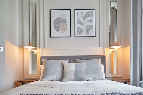 Host & Stay | Skipper's Rest @ North Marine House