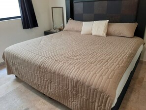 1 多间卧室、WiFi