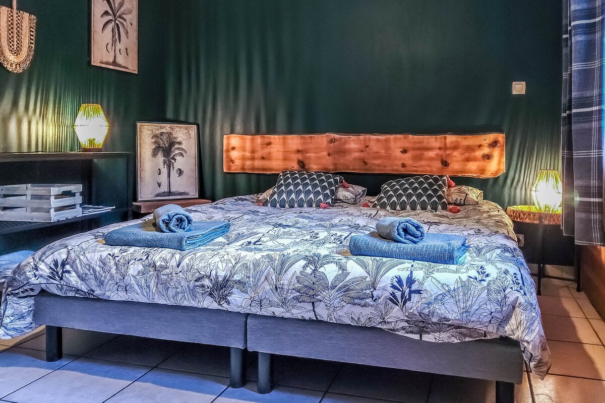 Superior Triple Room, Accessible, Private Bathroom (Gentiane) | 1 bedroom