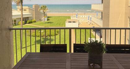 🌸🌊BEAUTIFUL UPDATED CONDO ON NO DRIVE PART OF NEW SYMRNA BEACH! 🌸🌊