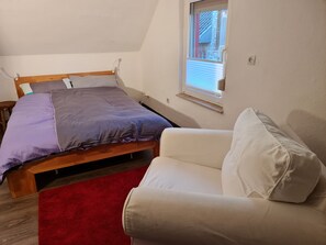 4 bedrooms, iron/ironing board, travel crib, free WiFi