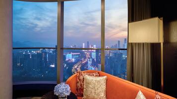 Room, 1 King Bed, City View | Down duvets, minibar, in-room safe, desk