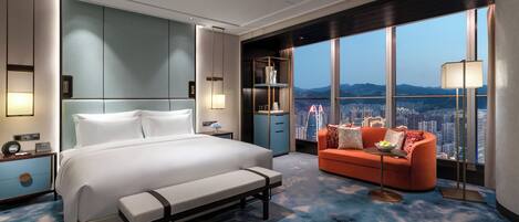 Down comforters, minibar, in-room safe, desk