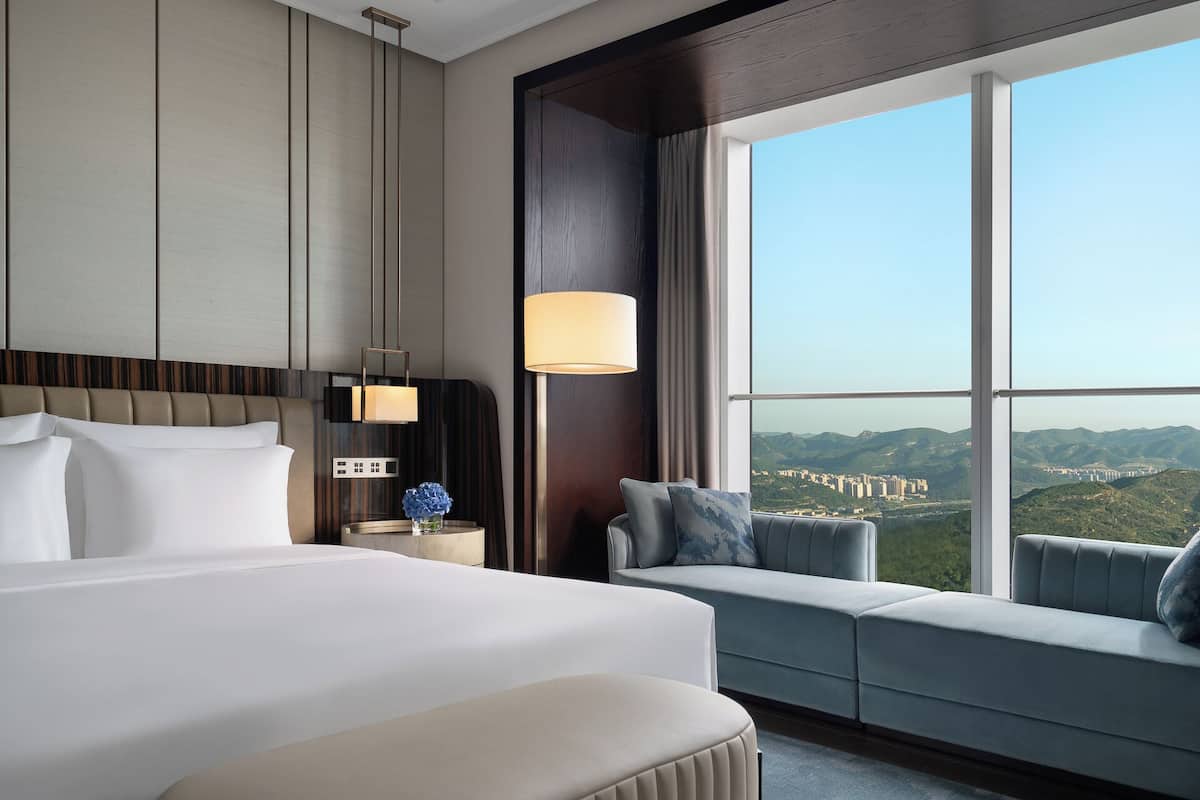 Couette en duvet d'oie, minibar, coffres-forts dans les chambres, bureau